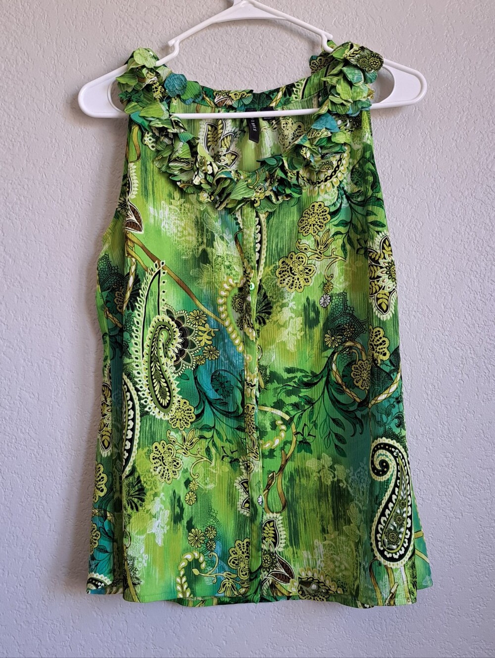Sioni Green Paisley Print Ruffle Collar Button Front Tank Top Blouse Size Large
